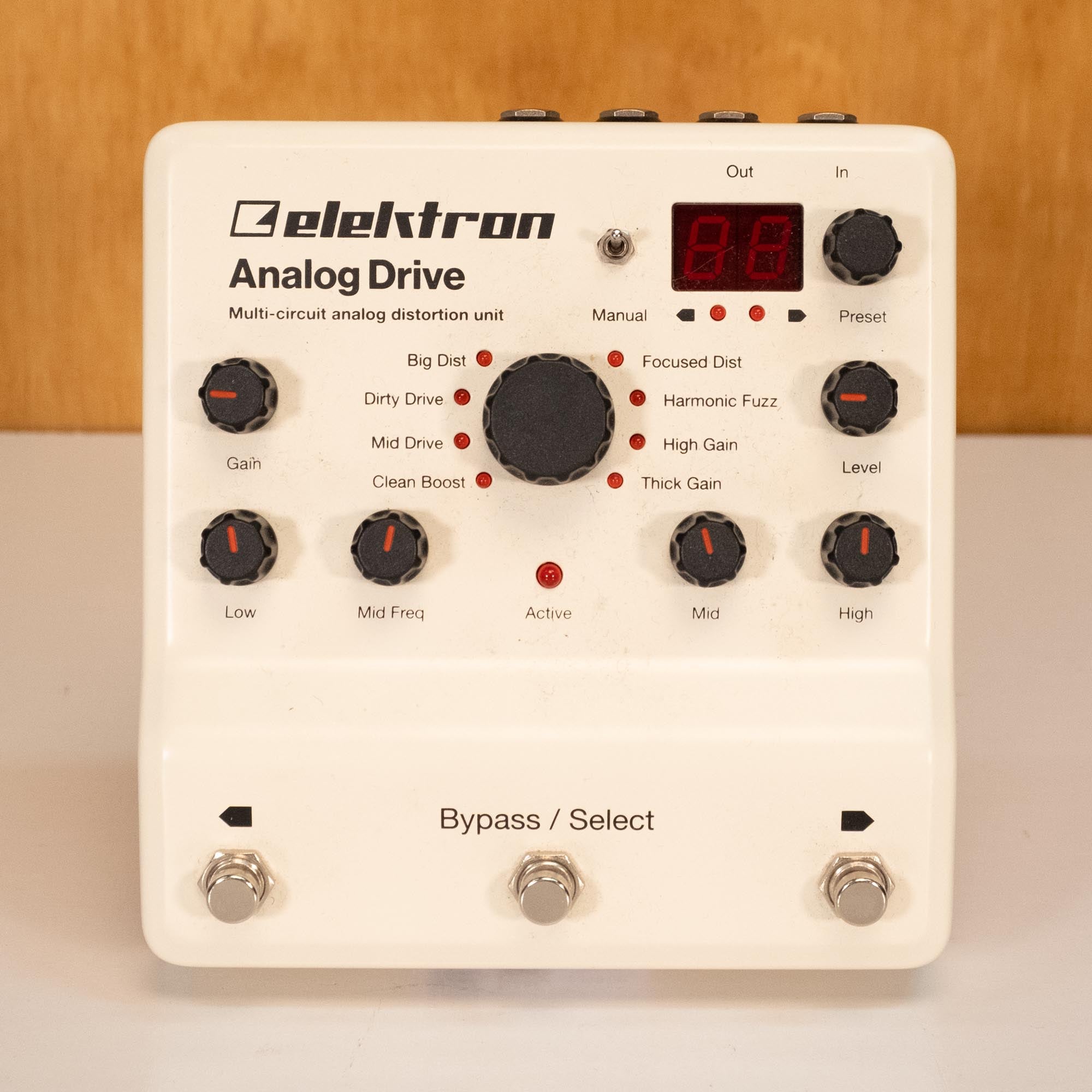 E-Lektron Elektron Analog Drive guitar effects pedal with control knobs and input/output jacks, used effects pedal for electric guitars