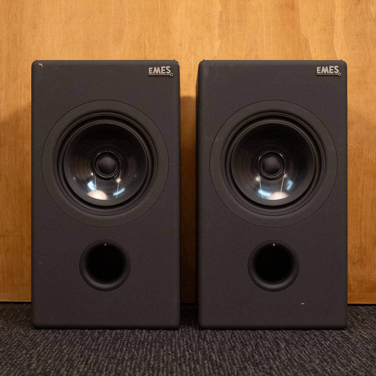 EMES Black TV HR Active Monitors PAIR (0449098) - Preloved