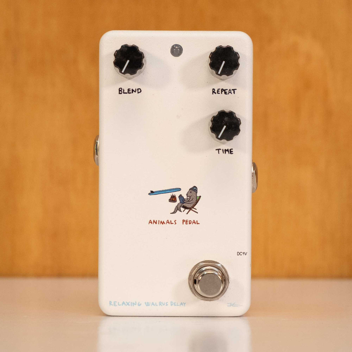 Animals Pedal Relaxing Walrus Delay Pedal (APRWD1026) - Preloved