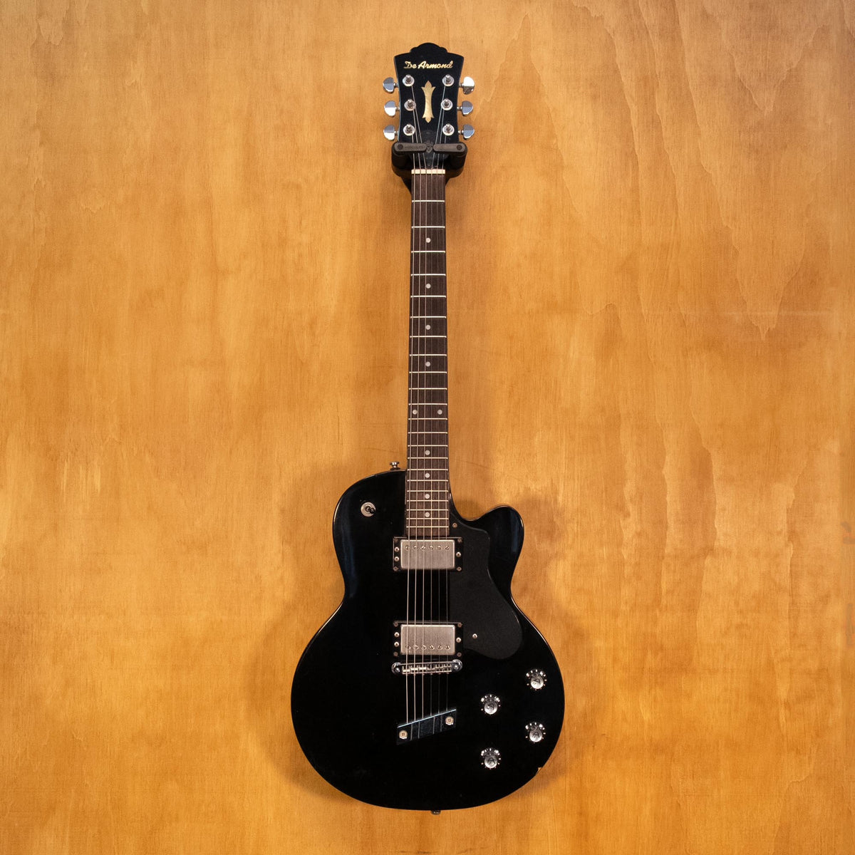 De Armond M-70 Electric Guitar in Black MIK (M70-1026) - Preloved