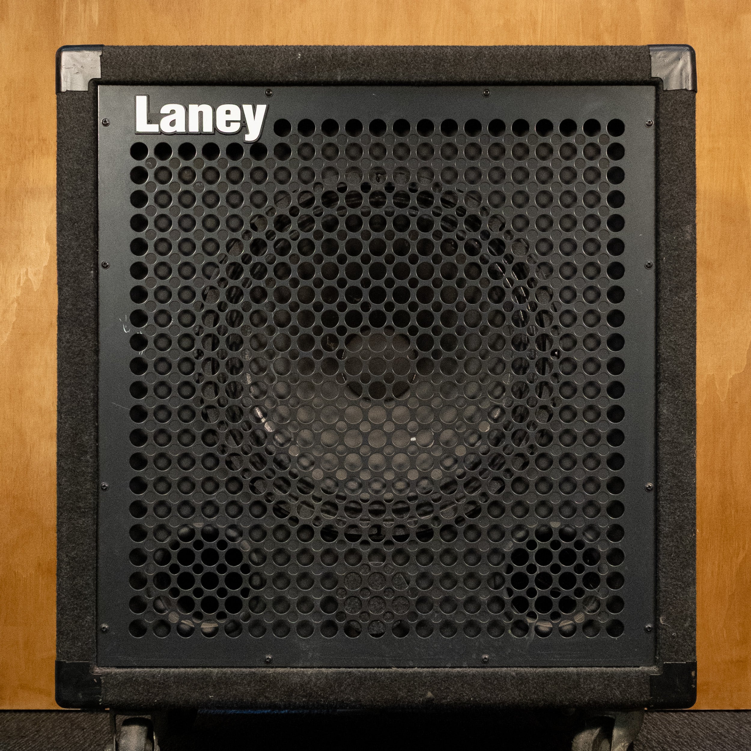 Laney DB115 1x15 inch Bass Guitar Cabinet Speaker Box (1044411060) - Preloved