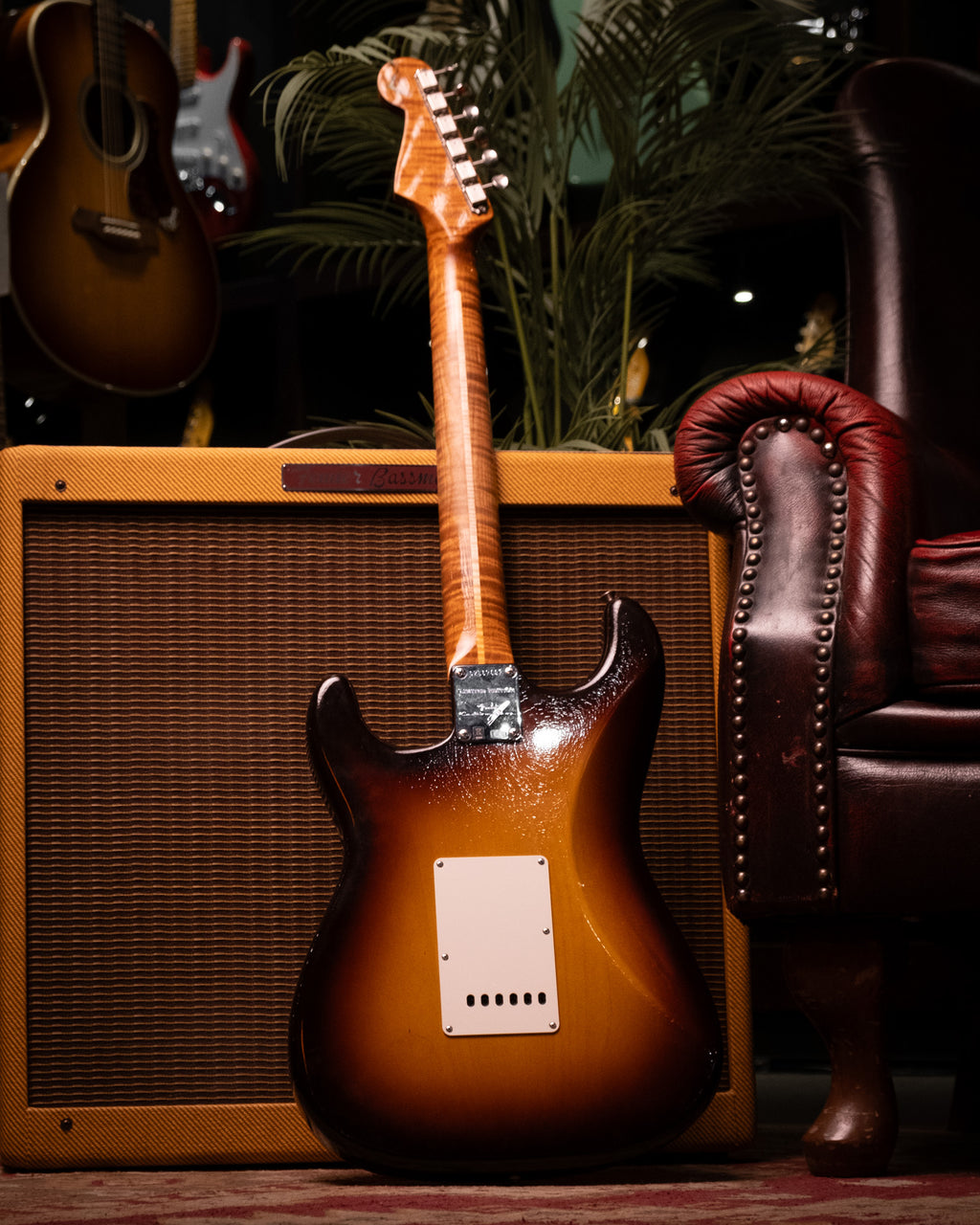 Fender Custom Shop Limited Edition '50s Stratocaster Deluxe Closet Classic Electric Guitar in 2-Color Sunburst