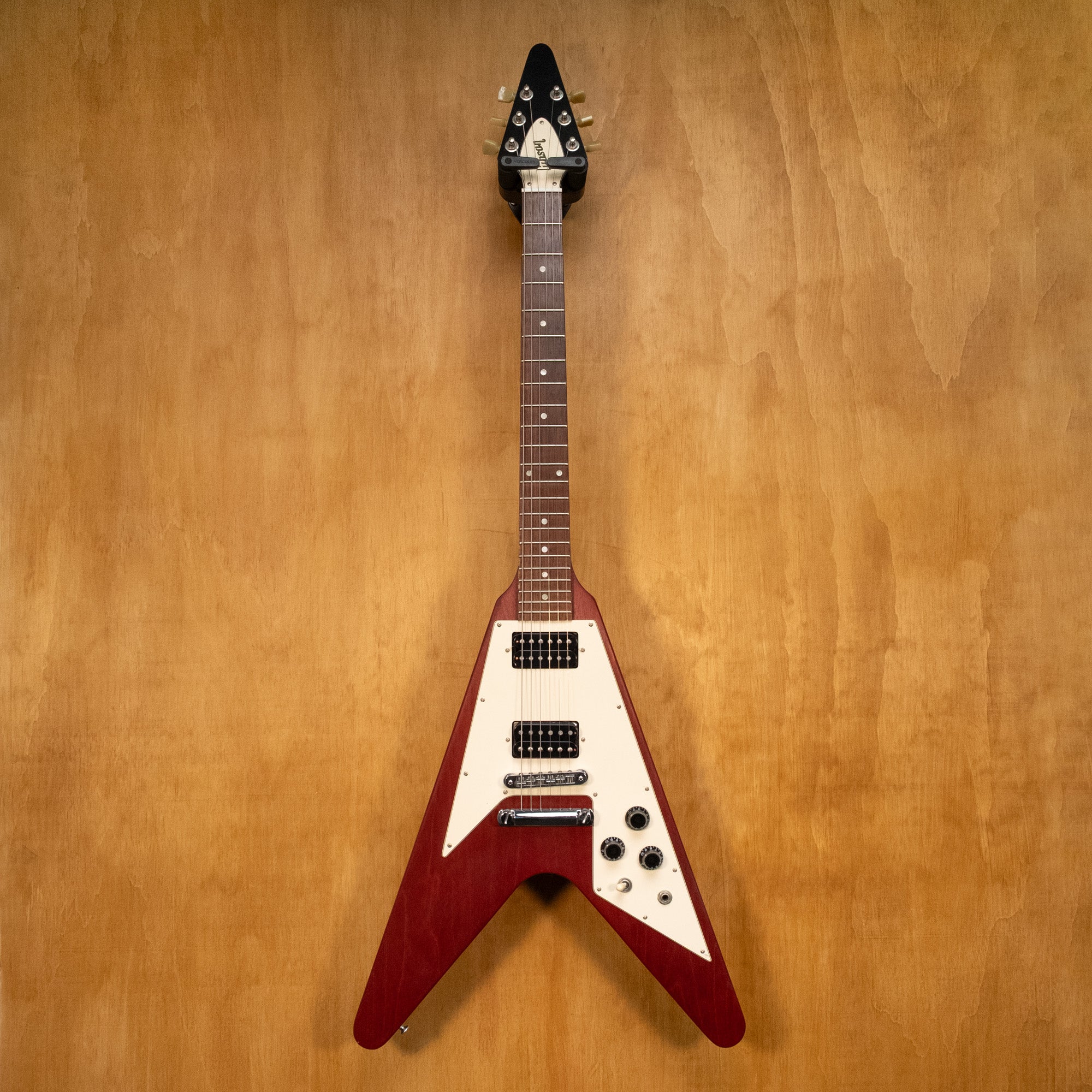 Gibson Flying V Electric Guitar in Worn Cherry - Preloved (009790345)