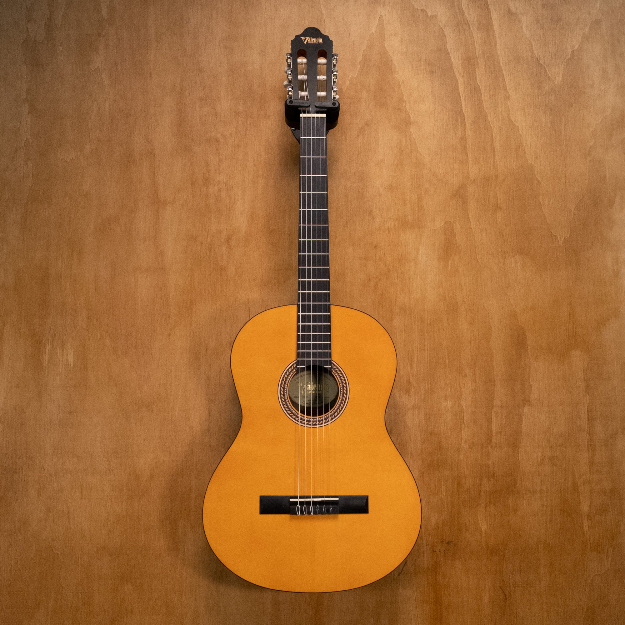 Valencia VC204H Hybrid Classical Guitar in Natural - Preloved (1009548)