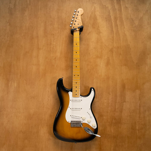 Fender '57 Stratocaster ST57-70 Electric Guitar in 2-Tone-Sunburst Made in Japan '93 (N021688) - Preloved