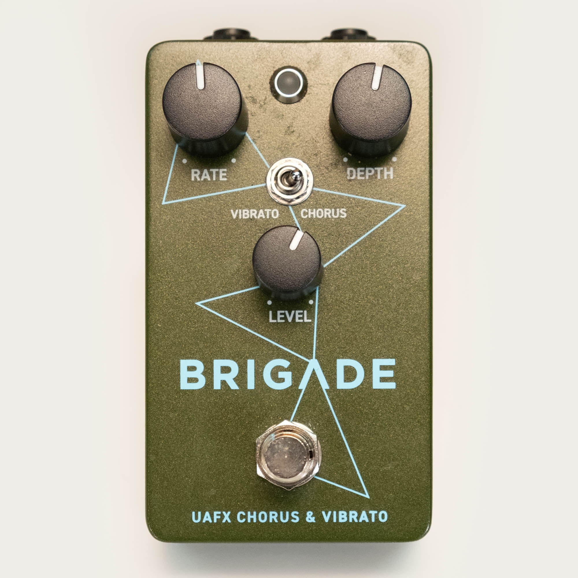 Universal Audio UAFX Brigade Chorus and Vibrato Guitar Effects Pedal (23402074001353) - Preloved