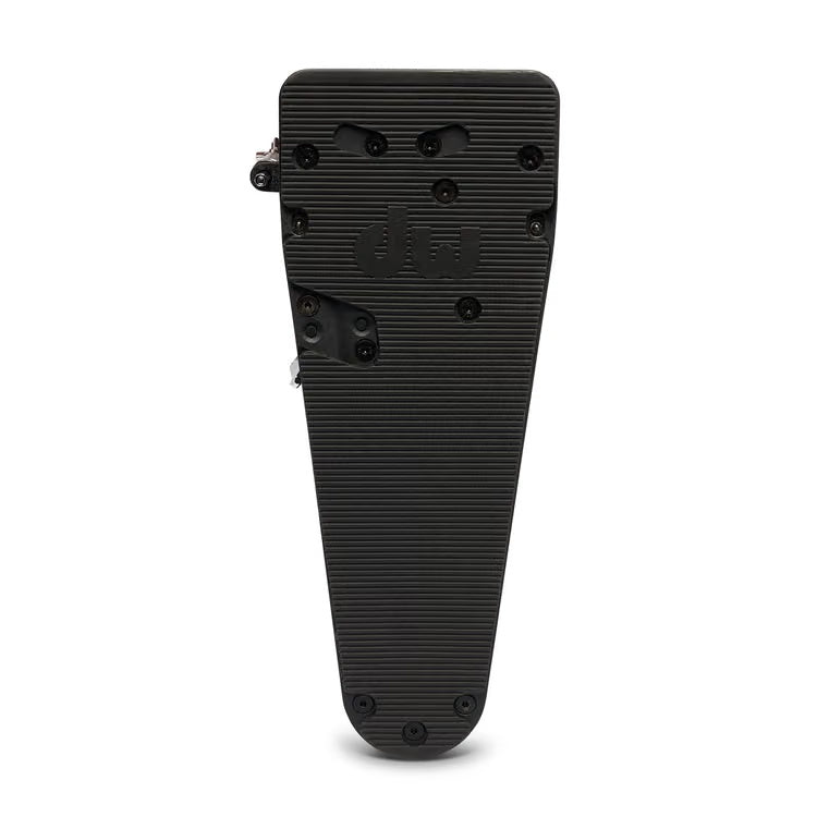 DW 2000A Series single kick drum pedal with chain drive, black finish, and adjustable footplate for bass drum playing.