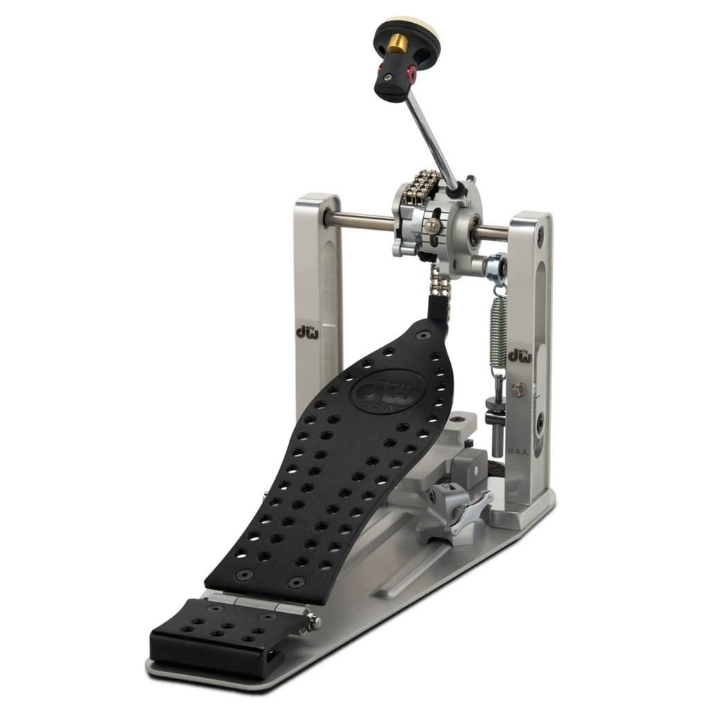 DW MFG Series Machined Chain Drive Single Bass Drum Pedal with Bag - Black