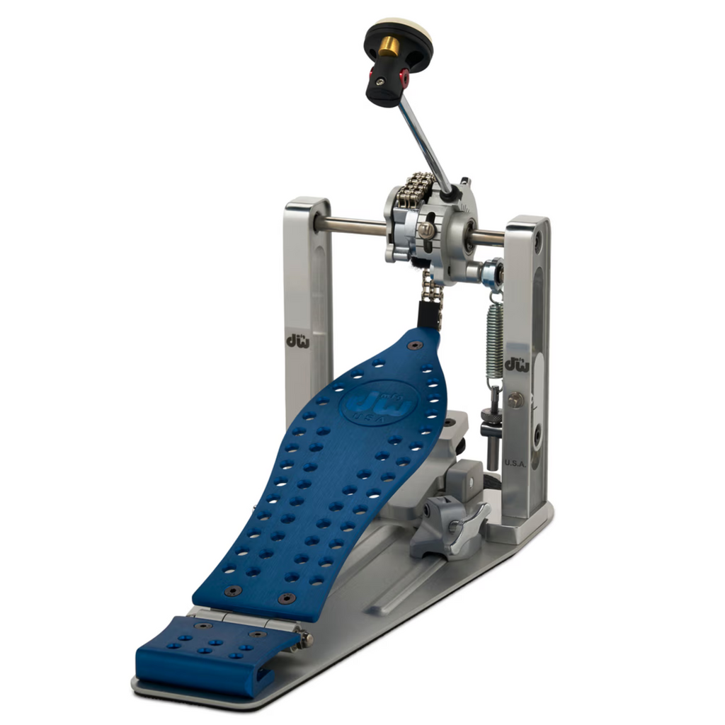 DW MFG Series Machined Chain Drive Single Bass Drum Pedal with Bag - Blue