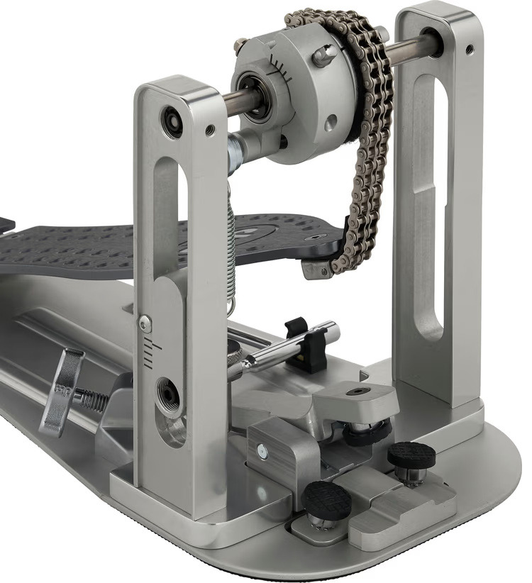 DW MFG Series Machined Chain Drive Single Bass Drum Pedal with Bag - Gray
