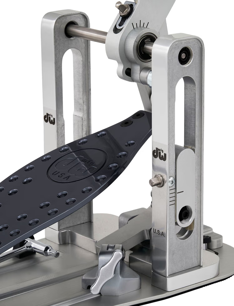 DW MFG Machined Direct Drive Single Bass Drum Pedal with Extended Footboard