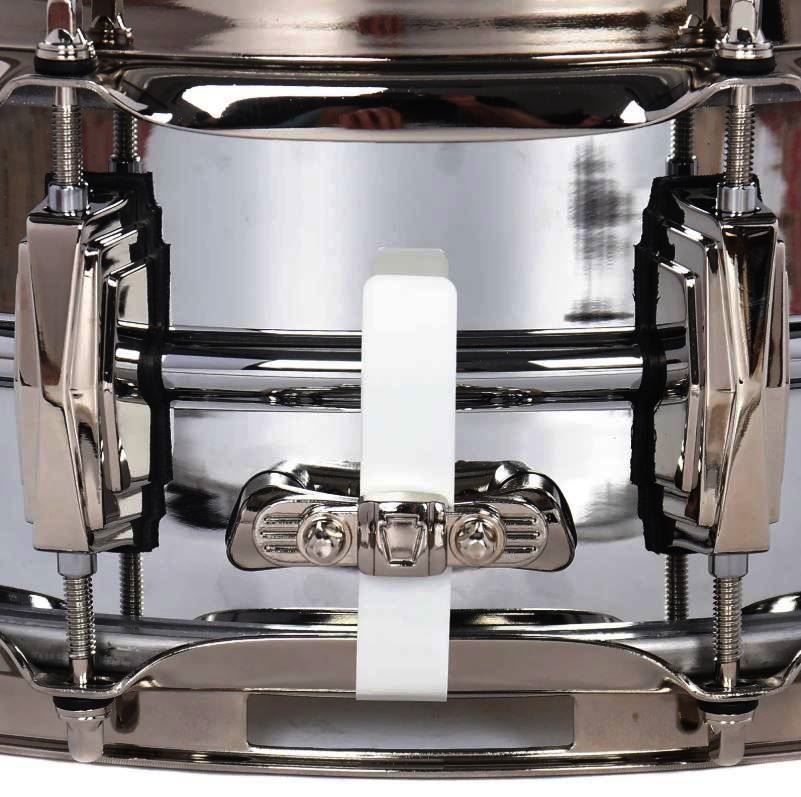 Ludwig 'Super Ludwig' Chrome Over Brass Snare Drum with Nickel Hardware - 5 x 14 inch