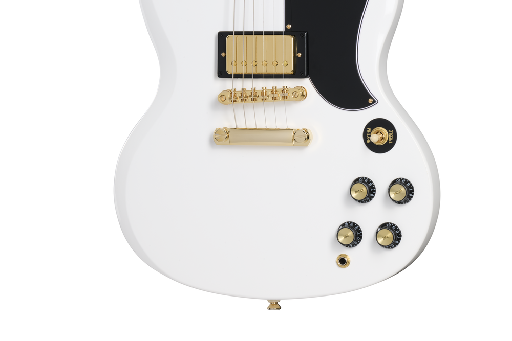 Epiphone SG Custom electric guitar in Alpine White with premium gig bag, featuring double-cutaway body and classic design.