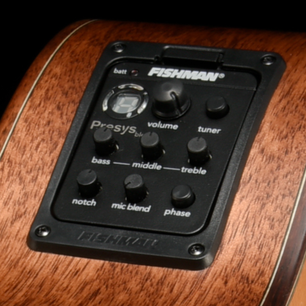 Walden G2070RCE All Solid Cedar Mahogany Grand Auditorium Acoustic Guitar