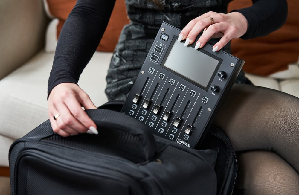 BOSS Gigcaster 5 All-In-One Audio Hub for Streaming Musicians