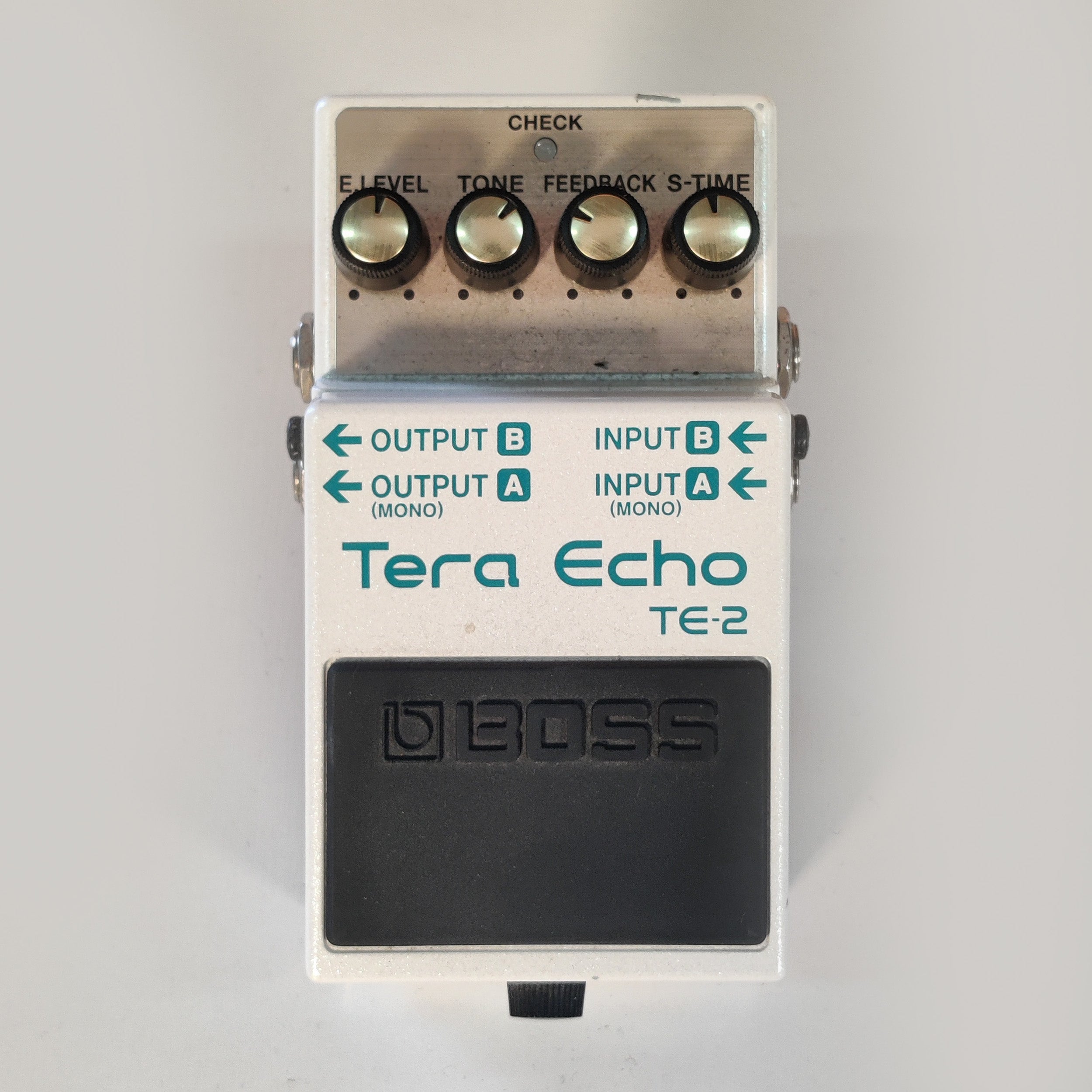 BOSS TE-2 Tera Echo Guitar Effects Pedal - Preloved