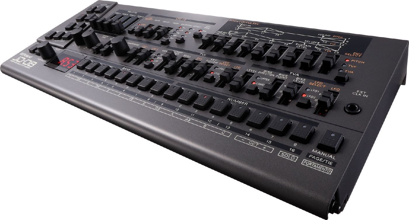 Roland JD08 Programmable Synthesizer (Based on JD-800)