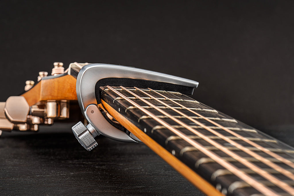 Jim Dunlop Pivot capo Satin chrome