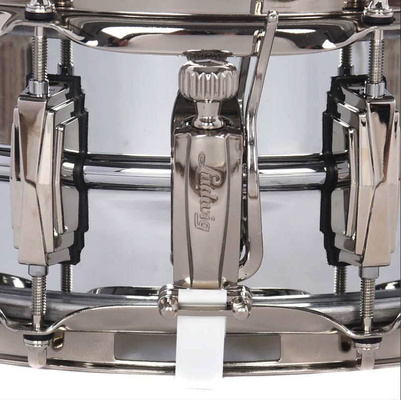 Ludwig 'Super Ludwig' Chrome Over Brass Snare Drum with Nickel Hardware - 5 x 14 inch