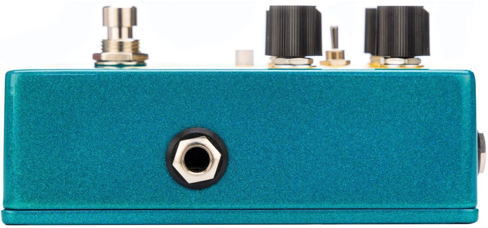 Earthquaker Devices Aurelius Tri-Voice Chorus Guitar Effect Pedal with 3 Modulation Modes