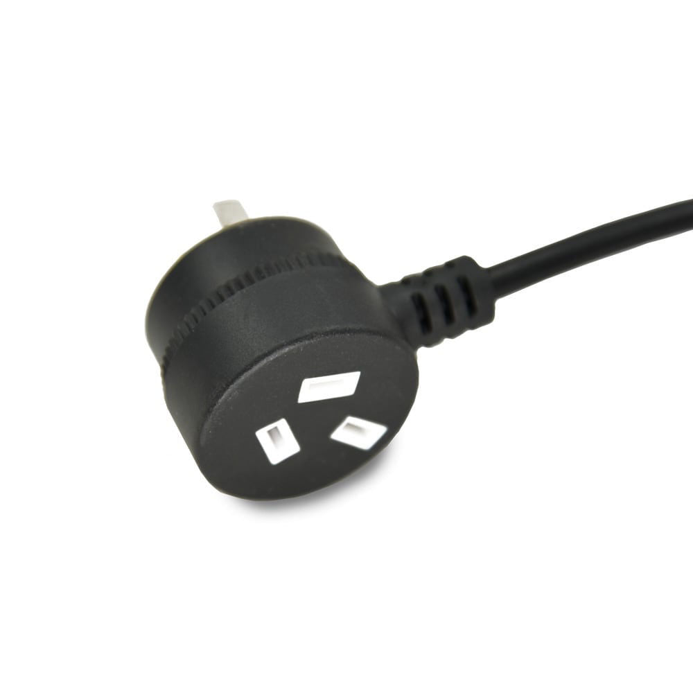 AVE PCL2M PowerCON Mains 240V Power Lead 2m