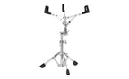Pearl Pearl HWP-930 hardware pack with drum hardware and accessories, featuring mounting brackets, stands, and small components.