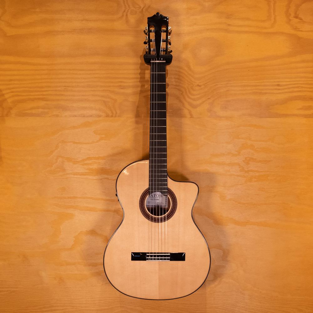 Katoh MCG40SEQ Spruce Top Cutaway Classical Guitar (B-Stock)