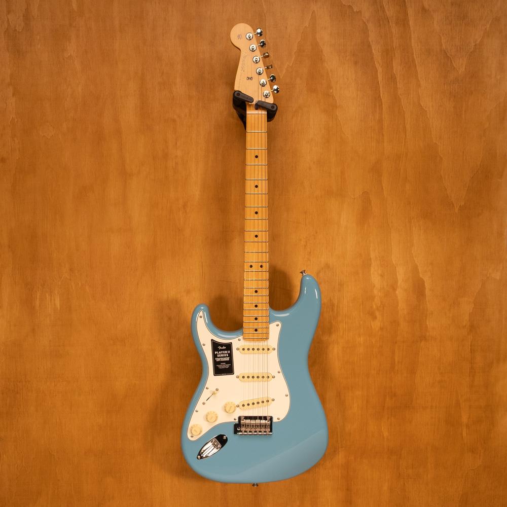 Fender Player II Stratocaster LH w/Maple FB - Aquatone Blue (B-Stock)