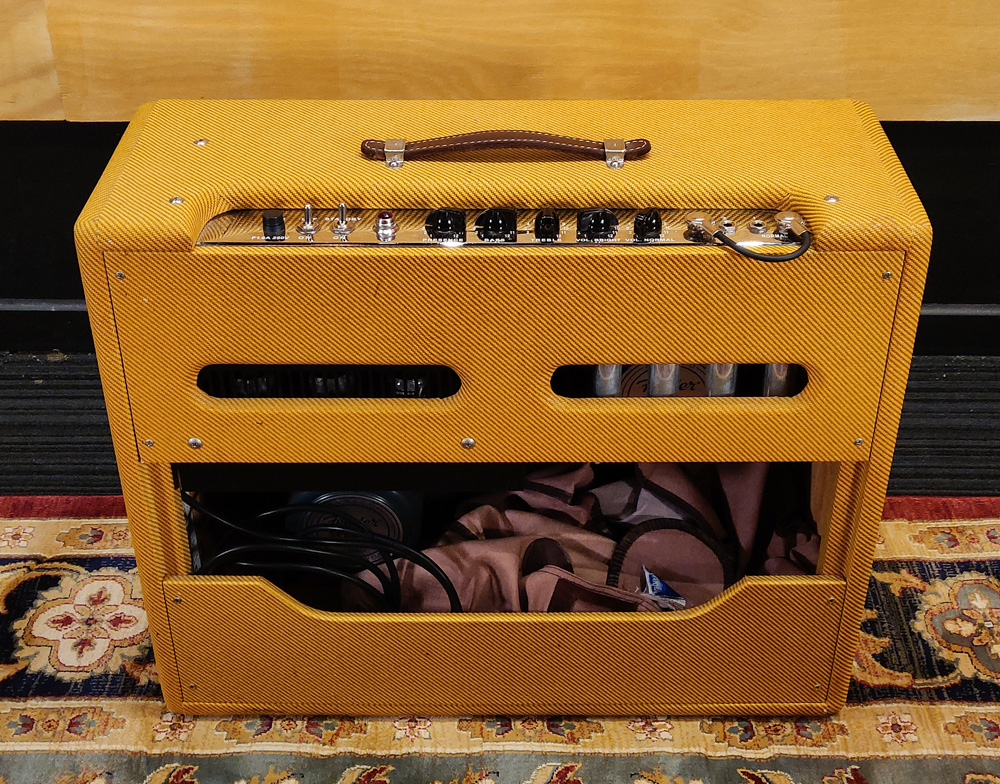 Fender Custom Shop Tweed Twin 5E8A Guitar Amp - Preloved - Mint Condition