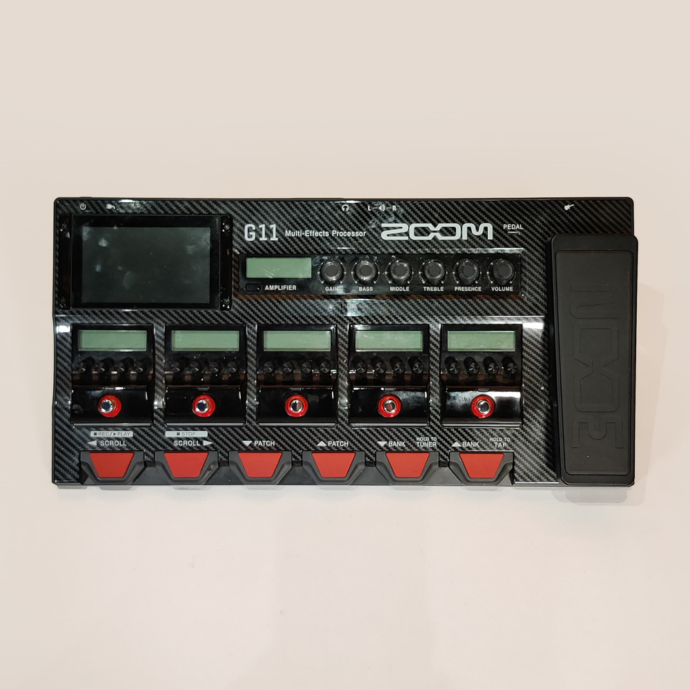 Zoom G11 Guitar Amp Modeler and Multi-Effects Processor - Preloved