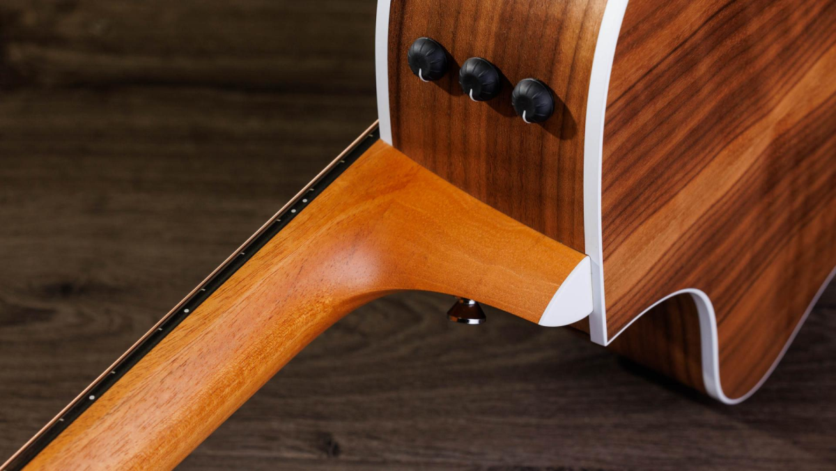 Taylor 212ce Grand Concert Acoustic Guitar