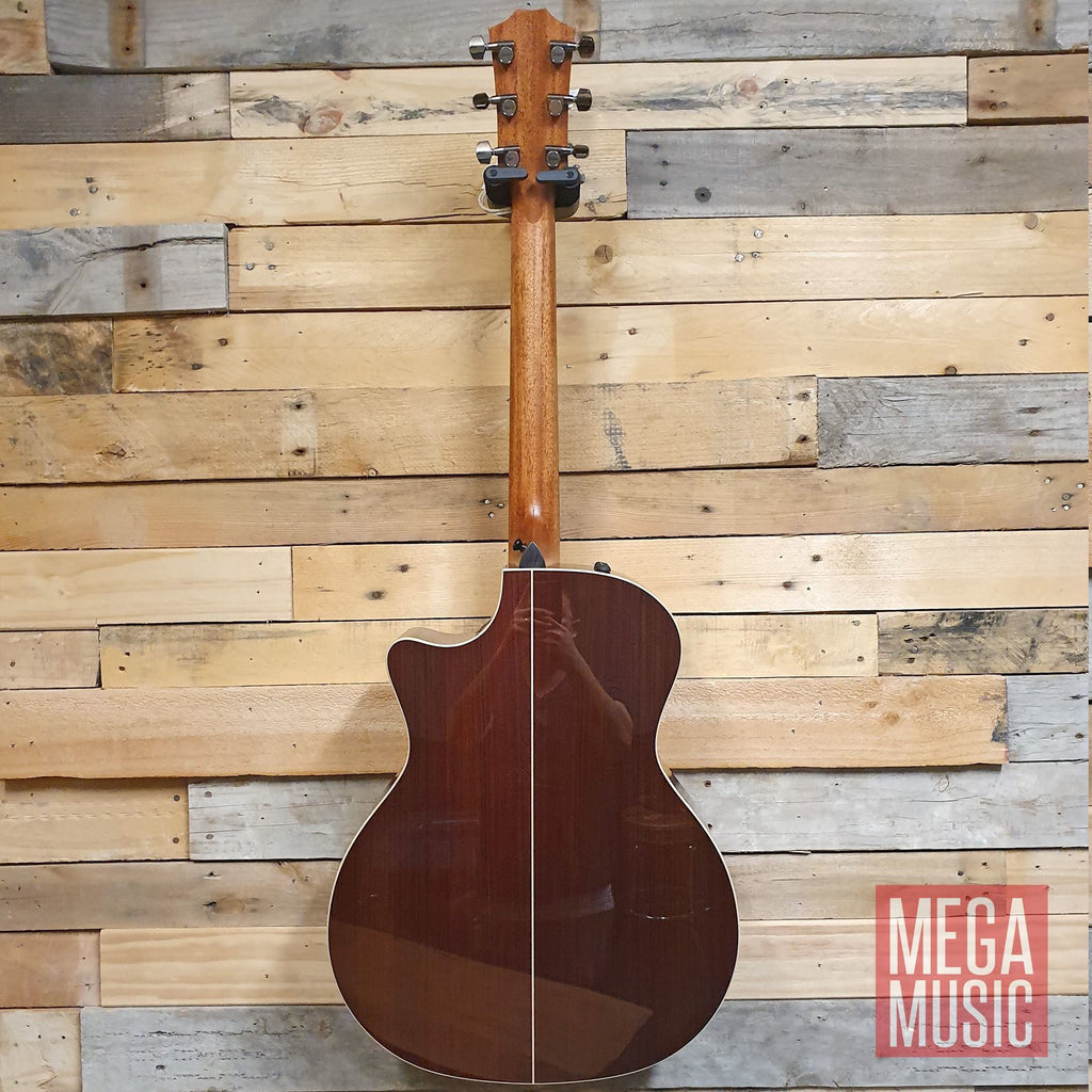 Taylor 814ce Cutaway Acoustic Guitar with Pickup - Spruce/Rosewood
