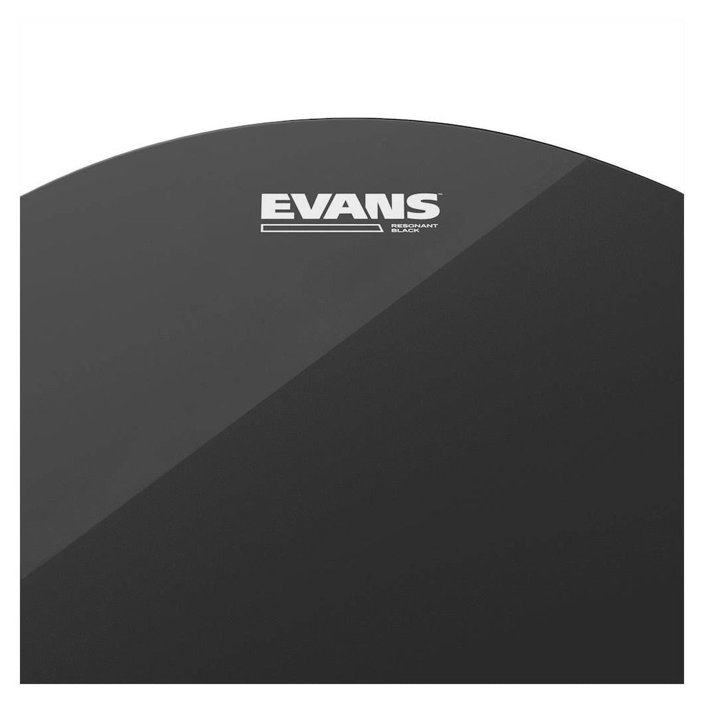 Evans Resonant black 18-inch drum head with a smooth surface, designed for tom drums and resonant sound quality.