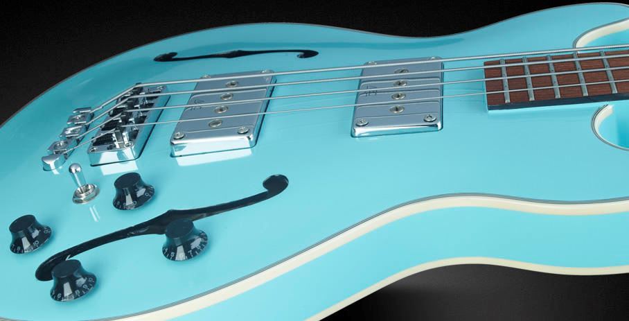 Warwick Star Bass 4-String Bass Guitar in Solid Daphne Blue High Polish