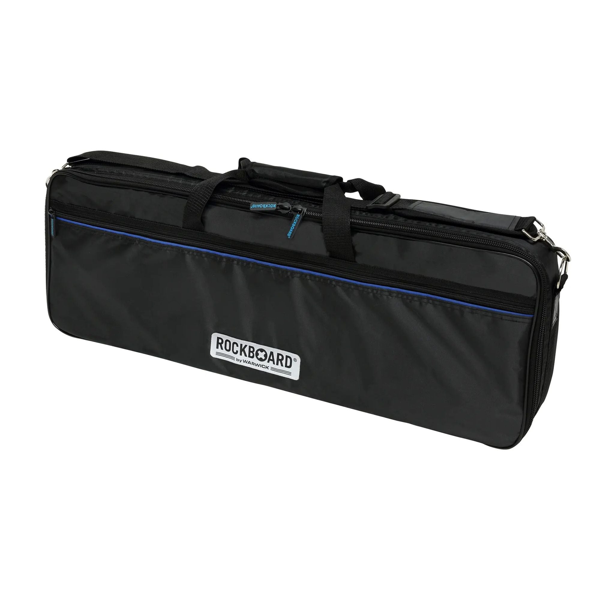 RockBoard TRES 3.3 effects pedalboard with flight case, featuring multiple pedal slots and sturdy carrying case for guitar effects.