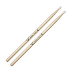 Vater VHC2BN Classics 2B drumsticks with nylon tips, wooden sticks for drumming, featuring a natural wood finish and grip.