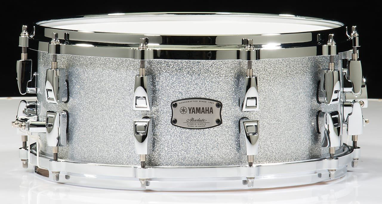 Yamaha Absolute Hybrid Maple 14 x 6 inch Snare Drum in Silver Sparkle