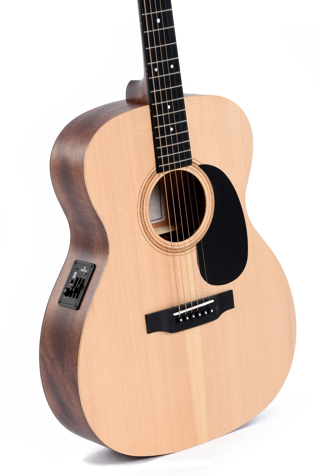 Sigma 000ME-SE Spruve Mahogany acoustic electric guitar with cutaway body and built-in electronics, shown in a close-up view